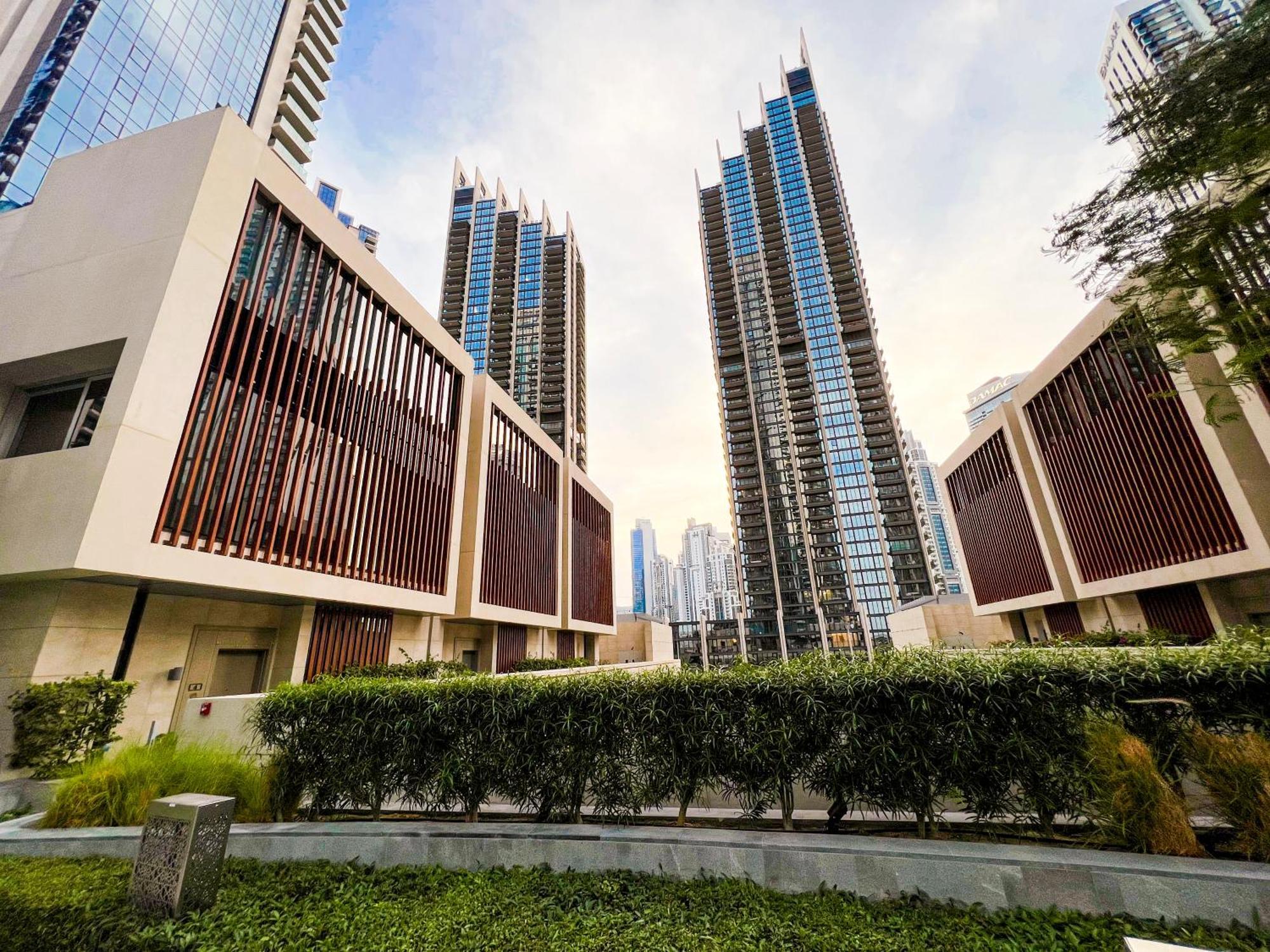 Downtown Luxury - Stunning Burj Khalifa & Sea View - 5 Minutes Walk To Dubai Mall Exterior foto